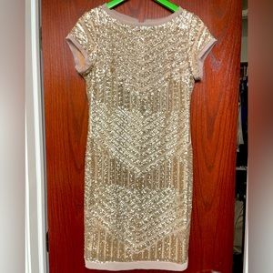 Vince Camuto Size 8 Gold Sequin Shift Dress